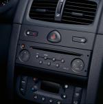 Renault Clio 3-Door 2001 года